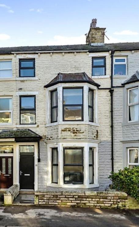 Beautiful Townhouse In Morecambe Exteriör bild
